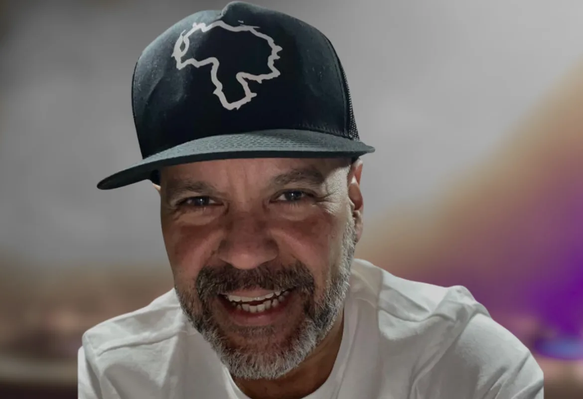 DJ Ciro García — archive photograph of the discjockey of the Miniteca Geyser of La Guaira and disseminator of the miniteca legacy