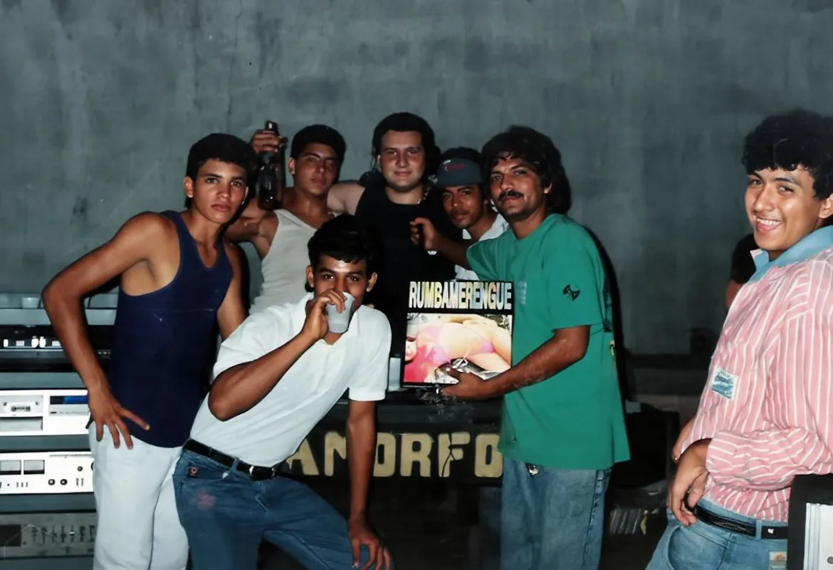 Miniteca Metamorfosis — fotografía de archivo de la escuela de discjockeys de Upata, Estado Bolívar