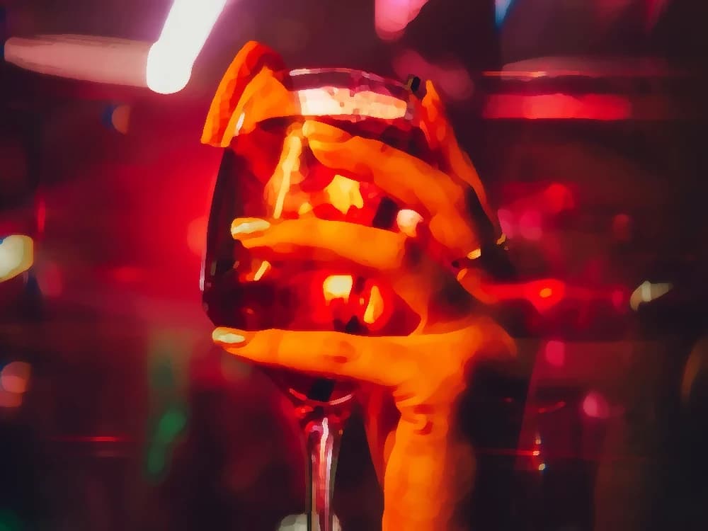 A ringed hand holds a glass under the red lights of the club: the party is about to start — cover art of the CMTK Radio show Mixshow Preparty