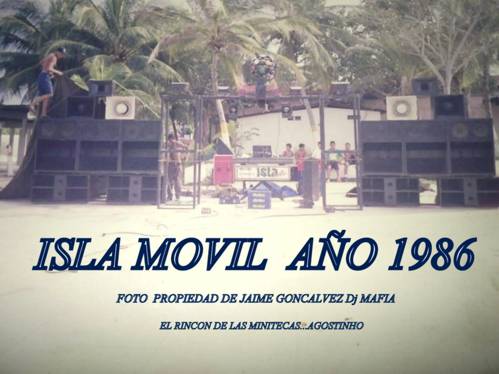 Miniteca Isla Móvil — fotografía de archivo de La Revista de las Minitecas Miniteca Isla Móvil — fotografía de archivo de La Revista de las Minitecas